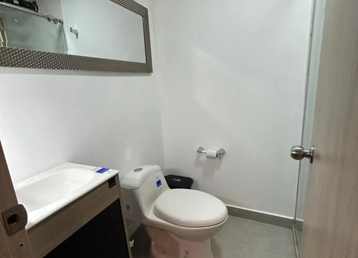 Acogedor Apto A Pasos Del Metro De Medellin Zona Centro 0*,  Colombia