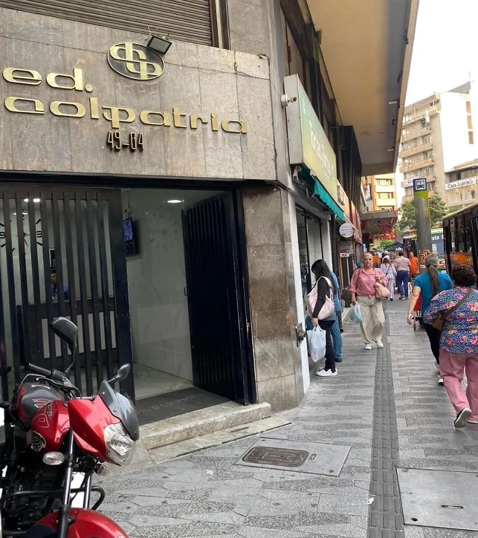 Acogedor Apto A Pasos Del Metro De Medellin Zona Centro 0*,