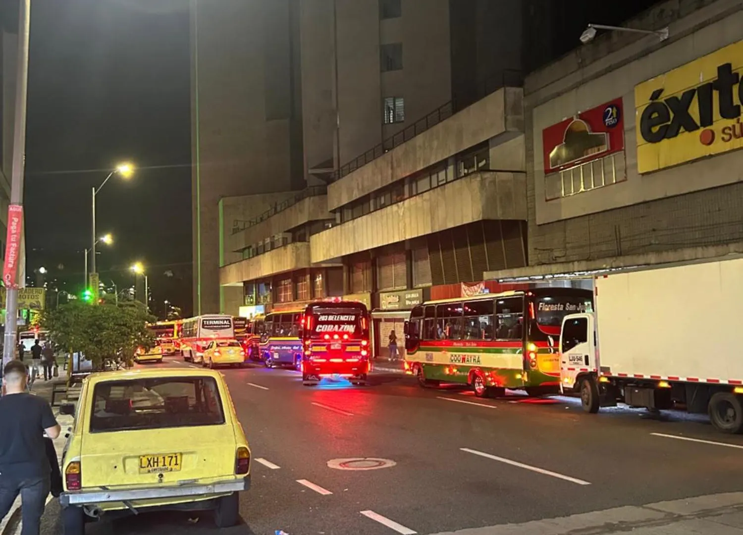 Acogedor Apto A Pasos Del Metro De Medellin Zona Centro Apartment